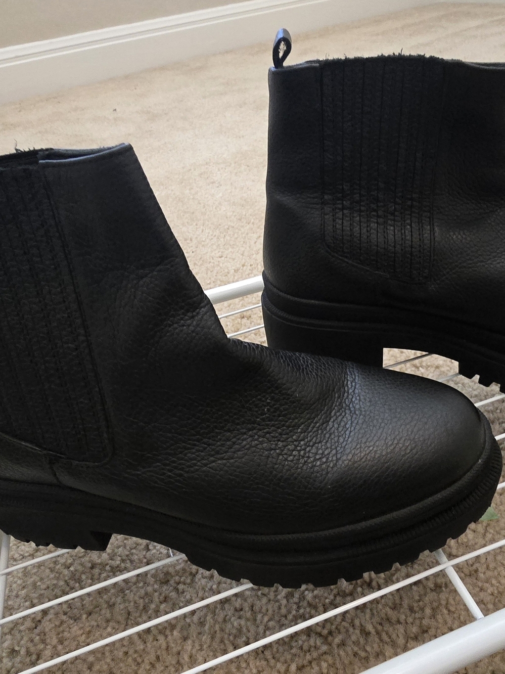 Women's Black Leather Lug Sole Pull-On Chelsea Boots